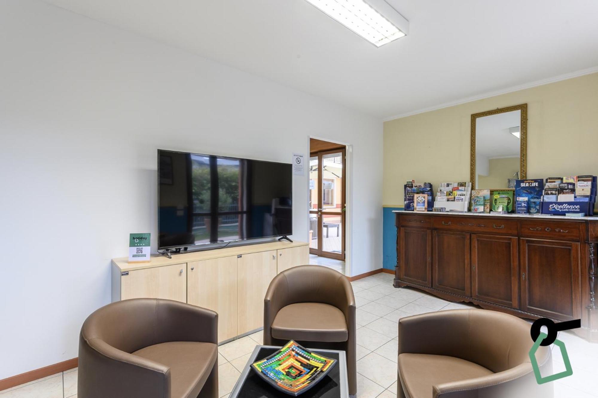 Hotiday Residence Garda Peschiera del Garda Exterior photo